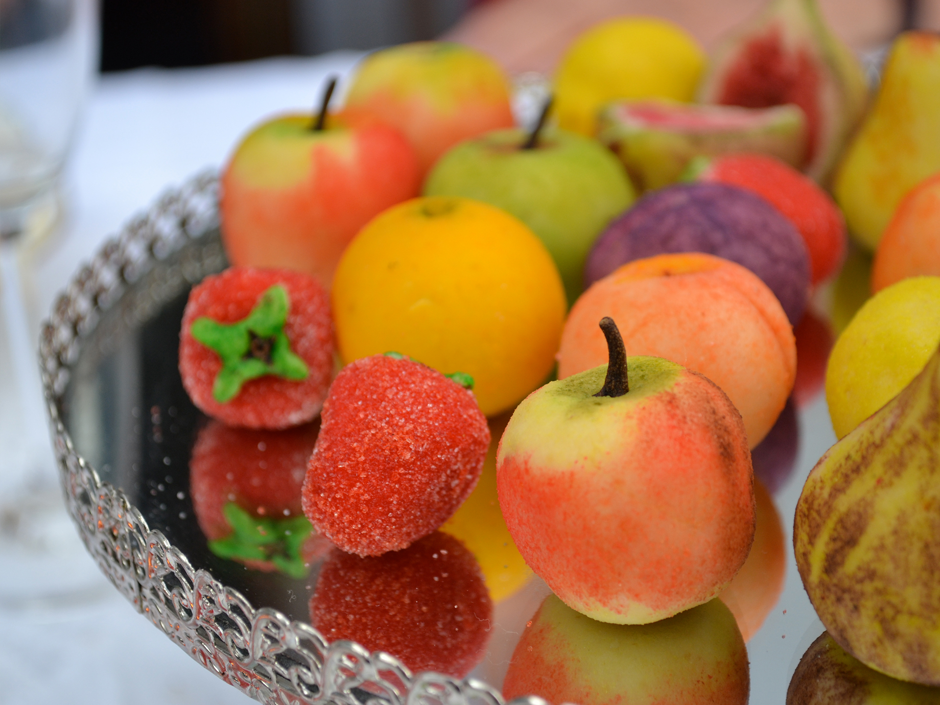 Confectionery-Marzipan-Fruit
