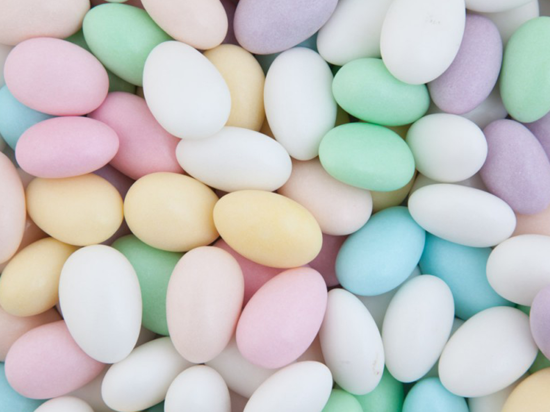 Confectionery-Sugar-Almonds